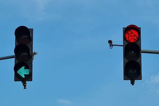 Přednost na křižovatce při odbočování